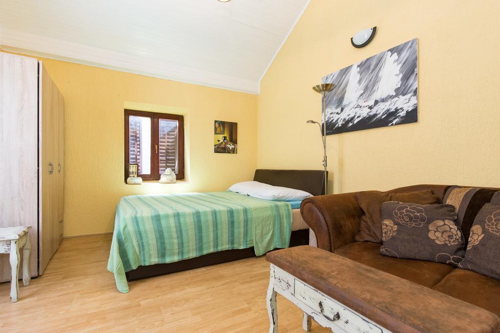 Yvonne Daire Krk Town Dış mekan fotoğraf